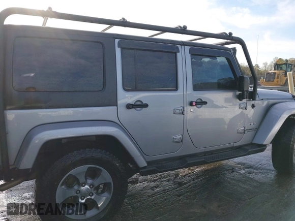 2016 Jeep Wrangler Unlimited 75th Anniversary with VIN 1C4HJWEGXGL149548, listed as a IAAI auction lot 41918007 with 254,655 mi miles. Bid and sale history available at carsss.com. Image 12.