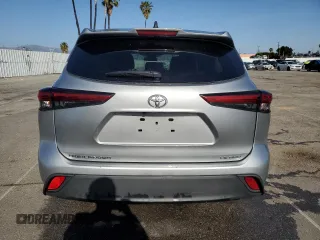 2022 Toyota Highlander LE with VIN 5TDBZRBH2NS183959, listed as a Copart auction lot 49261773 with 38,555 mi miles and . Bid and sale history available at DreamBid. Image 6.