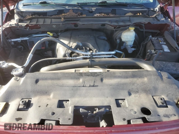 2013 Ram 1500 Express z VIN 3C6JR6ATXDG576838, wystawiony jako Copart lot #88694705 z przebiegiem 159 021 mil mil oraz Szkoda całkowita • Salvage title. Historia ofert i sprzedaży dostępna na DreamBid. Obrazek 13.