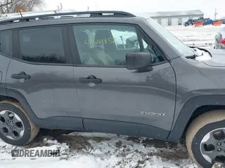 2017 Jeep Renegade Sport with VIN ZACCJBAB0HPG11643, listed as a IAAI auction lot 41604852 with 125,110 mi miles and . Bid and sale history available at carsss.com. Image 14.