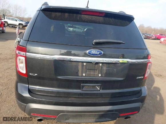 2015 Ford Explorer XLT with VIN 1FM5K8D87FGA81332, listed as a IAAI auction lot 41779333 with 79,906 mi miles. Bid and sale history available at carsss.com. Image 16.
