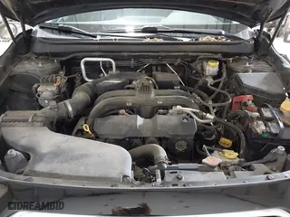 2018 Subaru Outback Premium with VIN 4S4BSAFC0J3254605, listed as a IAAI auction lot 41619559 with 200,155 mi miles. Bid and sale history available at carsss.com. Image 10.