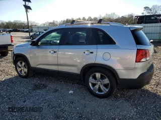 2013 Kia Sorento EX with VIN 5XYKU4A2XDG410888, listed as a Copart auction lot 49243065 with 162,453 mi miles and Salvage Title. Bid and sale history available at carsss.com. Image 2.
