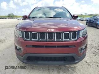 2020 Jeep Compass Altitude z VIN 3C4NJCBB9LT243039, wystawiony jako Copart lot #51599495 z przebiegiem 48 063 mil mil oraz Nie do naprawy. Historia ofert i sprzedaży dostępna na DreamBid. Obrazek 5.