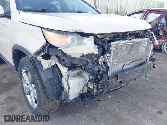 2012 Kia Sorento EX with VIN 5XYKU4A28CG190097, listed as a IAAI auction lot 41457866 with 173,181 mi miles. Bid and sale history available at carsss.com. Image 6.