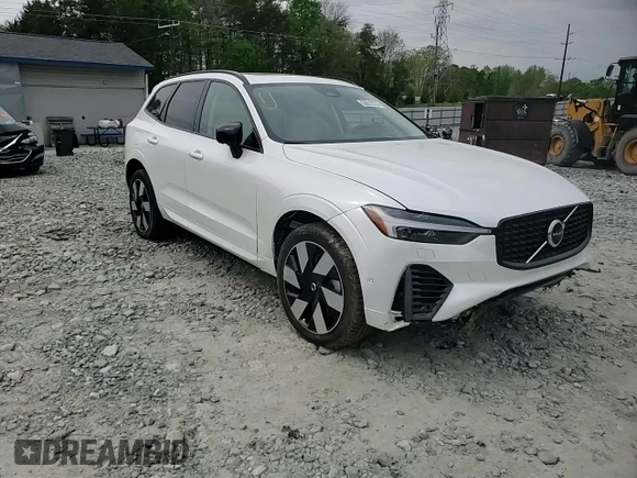 2025 Volvo XC60 Ultra с VIN YV4H60RM8S1054504, выставлен на аукционе Copart как лот 52812715 с пробегом 1 752 миль миль и Списание • Salvage title. История ставок и продаж доступна на DreamBid. Изображение 12.
