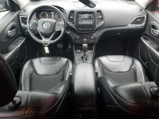 2019 Jeep Cherokee Latitude Plus с VIN 1C4PJMLBXKD212979, выставлен на аукционе Copart как лот 47649095 с пробегом 120 812 миль миль и Списание • Salvage title. История ставок и продаж доступна на DreamBid. Изображение 8.