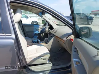 2006 Volvo XC90 2.5L Turbo with VIN YV4CY592861252568, listed as a IAAI auction lot 42080571 with 167,450 mi miles. Bid and sale history available at carsss.com. Image 5.