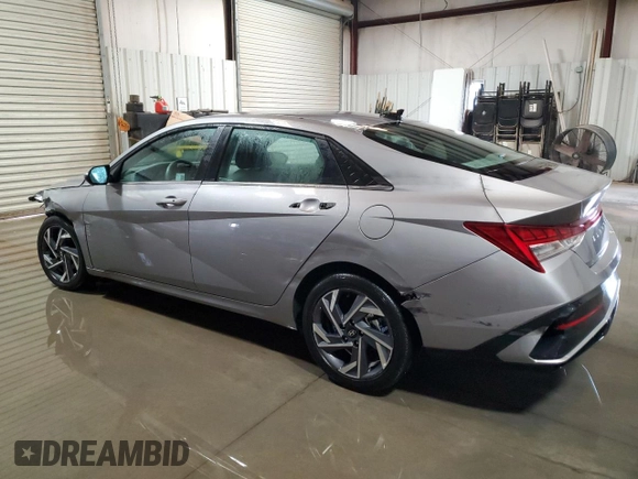 2025 Hyundai Elantra SEL Convenience z VIN KMHLS4DG9SU933618, wystawiony jako Copart lot #61218005 z przebiegiem 12 174 mil mil oraz Nie do naprawy • Non repairable. Historia ofert i sprzedaży dostępna na DreamBid. Obrazek 2.