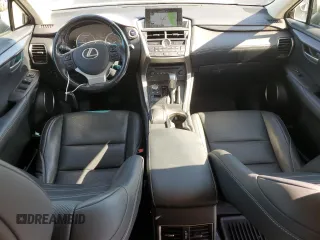 2016 Lexus NX 300h z VIN JTJBJRBZ8G2039775, wystawiony jako Copart lot #57778595 z przebiegiem 120 079 mil mil oraz Szkody całkowita. Historia ofert i sprzedaży dostępna na DreamBid. Obrazek 8.