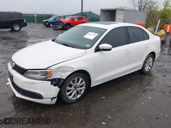 2011 Volkswagen Jetta Sedan SE w/Convenience & Sunroof PZEV with VIN 3VWDZ7AJ4BM385356, listed as a IAAI auction lot 42012728 with 169,045 mi miles. Bid and sale history available at carsss.com. Image 17.