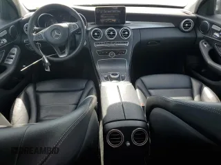 2017 Mercedes-Benz C 300 с VIN 55SWF4JB6HU192116, выставлен на аукционе Copart как лот 63013535 с пробегом 52 461 миль миль и Списание • Salvage title. История ставок и продаж доступна на DreamBid. Изображение 8.