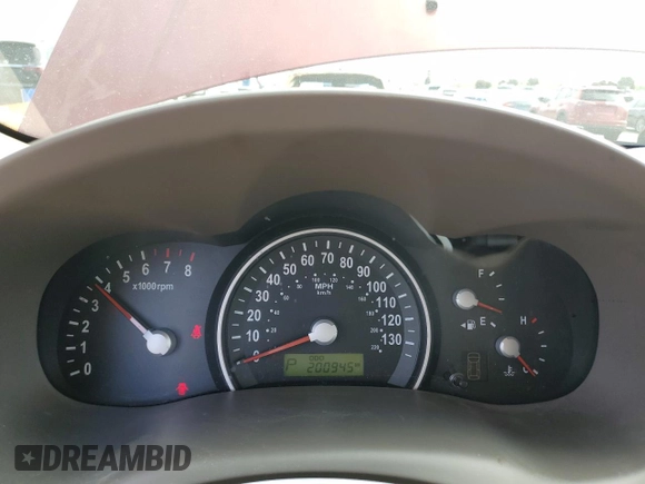 2008 Kia Sedona LX with VIN KNDMB233686218479, listed as a Copart auction lot 50228685 with 200,945 mi miles and Salvage Title. Bid and sale history available at carsss.com. Image 9.