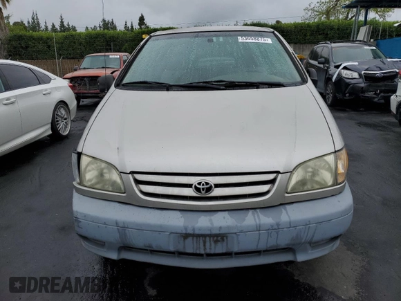 2001 Toyota Sienna CE with VIN 4T3ZF19C11U380942, listed as a Copart auction lot 53658875 with 158,205 mi miles and Clean Title. Bid and sale history available at carsss.com. Image 5.
