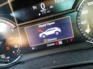 2022 Cadillac XT5 AWD Premium Luxury with VIN 1GYKNDR4XNZ164098, listed as a IAAI auction lot 41822372 with 32,644 mi miles and . Bid and sale history available at DreamBid. Image 7.