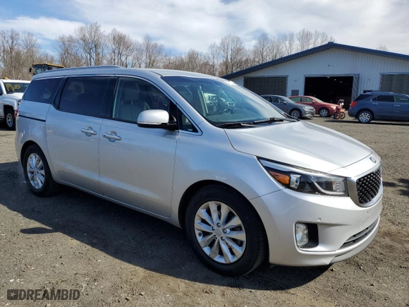 2017 Kia Sedona EX with VIN KNDMC5C15H6280744, listed as a Copart auction lot 49788405 with 135,733 mi miles and Clean Title. Bid and sale history available at carsss.com. Image 4.