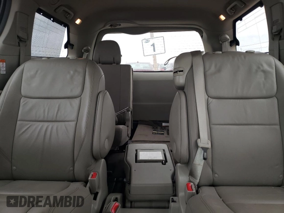 2017 Toyota Sienna XLE Auto Access Seat with VIN 5TDYZ3DC1HS898650, listed as a Copart auction lot 55153815 with 112,393 mi miles and Salvage title. Bid and sale history available at DreamBid. Image 10.