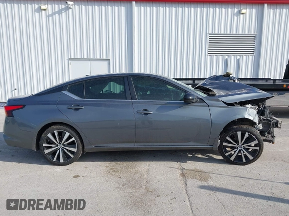 2020 Nissan Altima SR z VIN 1N4BL4CVXLC167148, wystawiony jako IAAI lot #41857964 z przebiegiem 111 344 mil mil oraz . Historia ofert i sprzedaży dostępna na DreamBid. Obrazek 13.