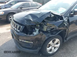 2018 Jeep Compass Latitude with VIN 3C4NJDBB2JT114644, listed as a IAAI auction lot 42499210 with 82,988 mi miles and . Bid and sale history available at DreamBid. Image 6.