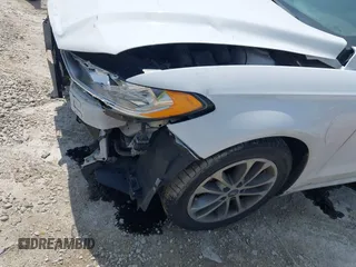 2020 Ford Fusion SE с VIN 3FA6P0HD3LR162034, выставлен на аукционе IAAI как лот 42137249 с пробегом 57 629 миль миль и . История ставок и продаж доступна на DreamBid. Изображение 17.