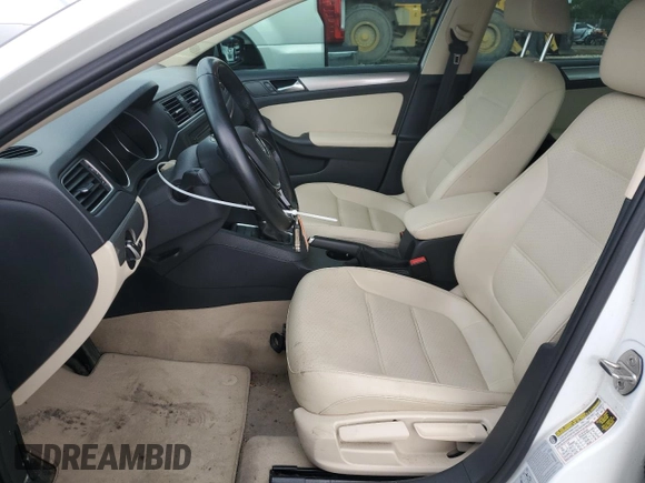 2015 Volkswagen Jetta SE с VIN 3VWD17AJ7FM283448, выставлен на аукционе Copart как лот 60910955 с пробегом 76 808 миль миль и Списание • Salvage title. История ставок и продаж доступна на DreamBid. Изображение 7.