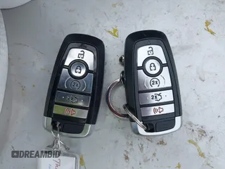2017 Ford Fusion Hybrid Titanium с VIN 3FA6P0RU5HR388615, выставлен на аукционе IAAI как лот 42066142 с пробегом 121 618 миль миль и . История ставок и продаж доступна на DreamBid. Изображение 11.
