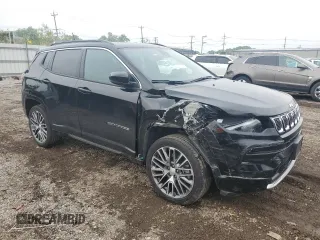 2024 Jeep Compass Limited z VIN 3C4NJDCN7RT590750, wystawiony jako Copart lot #58497675 z przebiegiem 12 171 mil mil oraz Szkoda całkowita • Salvage title. Historia ofert i sprzedaży dostępna na DreamBid. Obrazek 4.