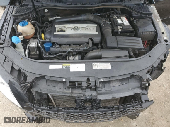 2014 Volkswagen CC R-Line with VIN WVWBP7AN4EE537455, listed as a Copart auction lot 71867584 with 134,449 mi miles and Non Repairable. Bid and sale history available at carsss.com. Image 11.