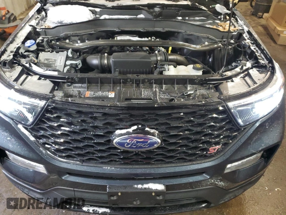 2024 Ford Explorer ST with VIN 1FM5K8GC1RGA38643, listed as a Copart auction lot 42594855 with 9,093 mi miles and Salvage Title. Bid and sale history available at carsss.com. Image 12.