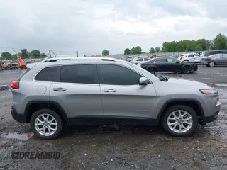 2018 Jeep Cherokee Latitude Plus with VIN 1C4PJLLB9JD590607, listed as a IAAI auction lot 42489554 with 168,116 mi miles and . Bid and sale history available at DreamBid. Image 13.