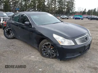 2007 Infiniti G35 Sedan G35x with VIN JNKBV61F07M818233, listed as a IAAI auction lot 41820196 with 206,045 mi miles. Bid and sale history available at carsss.com. Image 1.