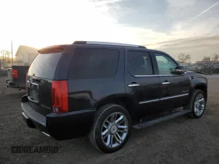 2013 Cadillac Escalade Platinum Edition with VIN 1GYS4DEF3DR205700, listed as a Copart auction lot 41800305 with 42,437 mi miles and Salvage Title. Bid and sale history available at carsss.com. Image 3.
