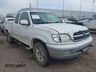 2001 Toyota Tundra Limited with VIN 5TBRT38101S165213, listed as a IAAI auction lot 41640261 with 203,021 mi miles and . Bid and sale history available at carsss.com. Image 1.