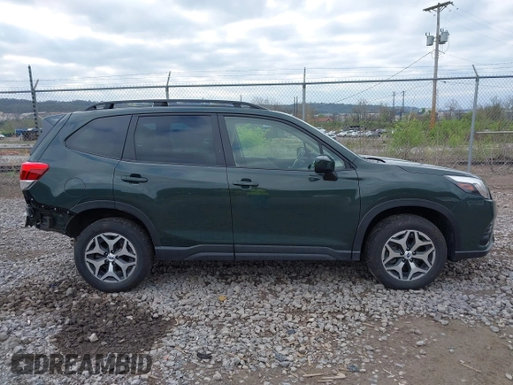 2023 Subaru Forester Premium z VIN JF2SKAEC4PH550195, wystawiony jako IAAI lot #42090869 z przebiegiem 7 271 mil mil oraz . Historia ofert i sprzedaży dostępna na DreamBid. Obrazek 14.