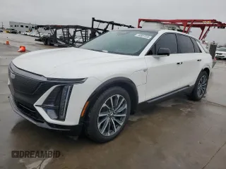 2024 Cadillac LYRIQ Sport z VIN 1GYKPVRK9RZ117083, wystawiony jako Copart lot #44907325 z przebiegiem 7140 mil mil oraz Szkody całkowita. Historia ofert i sprzedaży dostępna na DreamBid. Obrazek 1.