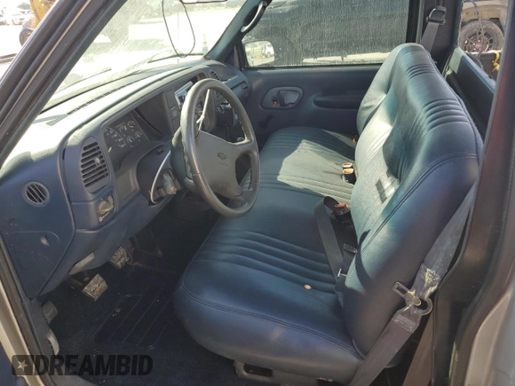1996 Chevrolet Silverado 1500 with VIN 1GCEC14W7TZ165173, listed as a Copart auction lot 86273094 with 168,737 mi miles and Salvage Title. Bid and sale history available at DreamBid. Image 7.