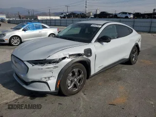 2023 Ford Mustang Mach-E Select z VIN 3FMTK1RMXPMA40480, wystawiony jako Copart lot #43443845 z przebiegiem 8 835 mil mil oraz Szkoda całkowita • Salvage title. Historia ofert i sprzedaży dostępna na DreamBid. Obrazek 1.