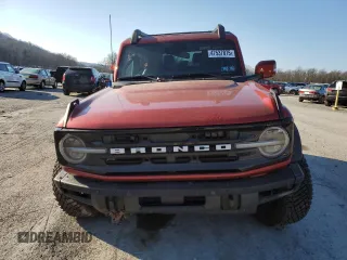 2023 Ford Bronco with VIN 1FMDE5CP1PLB98701, listed as a Copart auction lot 47537875 with 4,297 mi miles and Salvage title. Bid and sale history available at DreamBid. Image 5.