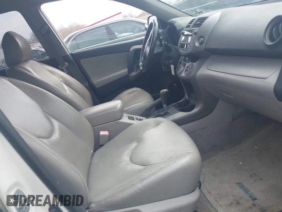 2006 Toyota RAV4 Limited with VIN JTMBK31V165010286, listed as a IAAI auction lot 41913947 with 249,705 mi miles. Bid and sale history available at carsss.com. Image 5.