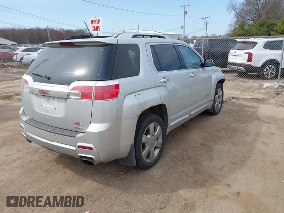 2013 GMC Terrain Denali z VIN 2GKFLZE36D6347892, wystawiony jako IAAI lot #42030759 z przebiegiem 219 627 mil mil oraz . Historia ofert i sprzedaży dostępna na DreamBid. Obrazek 4.