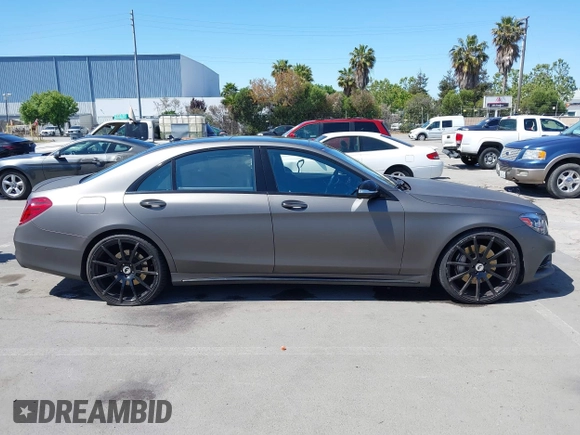 2016 Mercedes-Benz S 550 с VIN WDDUG8CB0GA237364, выставлен на аукционе IAAI как лот 42265337 с пробегом 79 652 миль миль и . История ставок и продаж доступна на DreamBid. Изображение 13.