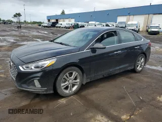 2019 Hyundai Sonata Sport z VIN 5NPE34AF6KH804297, wystawiony jako Copart lot #61405925 z przebiegiem 78 860 mil mil oraz Czysty tytuł • Clean title. Historia ofert i sprzedaży dostępna na DreamBid. Obrazek 1.