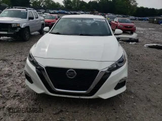 2019 Nissan Altima S with VIN 1N4BL4BV2KC252145, listed as a Copart auction lot 54529545 with 88,614 mi miles and Salvage Title. Bid and sale history available at DreamBid. Image 5.