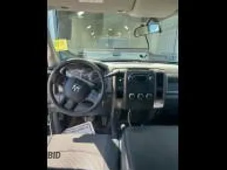 2012 Ram 2500 ST z VIN 3C6TD5HT7CG170151, wystawiony jako IAAI lot #42806496 z przebiegiem 192 475 mil mil oraz . Historia ofert i sprzedaży dostępna na DreamBid. Obrazek 51.