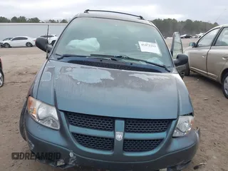 2002 Dodge Caravan Sport with VIN 2B4GP44R22R587446, listed as a IAAI auction lot 41472213 with 241,703 mi miles and . Bid and sale history available at carsss.com. Image 12.