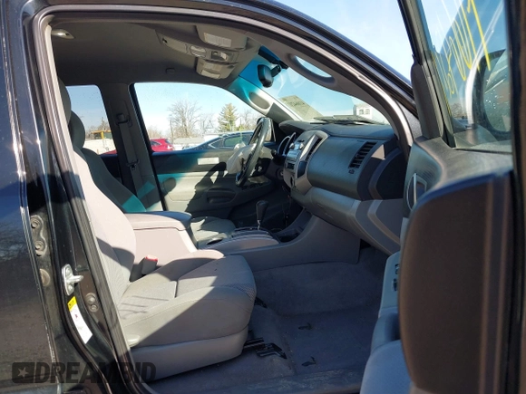 2009 Toyota Tacoma PreRunner with VIN 3TMJU62N99M074807, listed as a IAAI auction lot 41664211 with 230,481 mi miles. Bid and sale history available at carsss.com. Image 5.