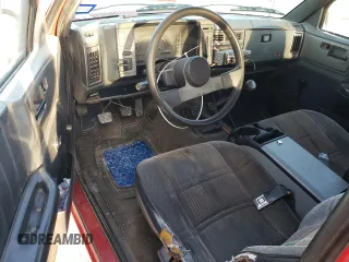 1991 GMC Sonoma with VIN 1GTCS19R2M8549351, listed as a Copart auction lot 88963525 with 292,508 mi miles and Salvage Title. Bid and sale history available at DreamBid. Image 8.