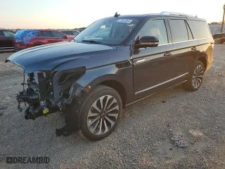 2024 Lincoln Navigator Reserve with VIN 5LMJJ2LG4REL13759, listed as a Copart auction lot 72524264 with 411 mi miles and Salvage Title. Bid and sale history available at carsss.com. Image 1.