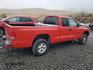 1998 Dodge Dakota SLT with VIN 1B7GG22X1WS598712, listed as a Copart auction lot 76095004 with 196,012 mi miles and Salvage Title. Bid and sale history available at carsss.com. Image 3.