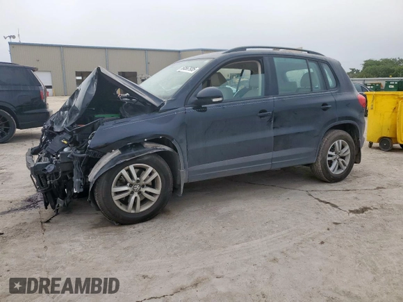 2016 Volkswagen Tiguan S с VIN WVGAV7AX5GW501723, выставлен на аукционе Copart как лот 60567935 с пробегом 65 660 миль миль и Списание • Salvage title. История ставок и продаж доступна на DreamBid. Изображение 1.